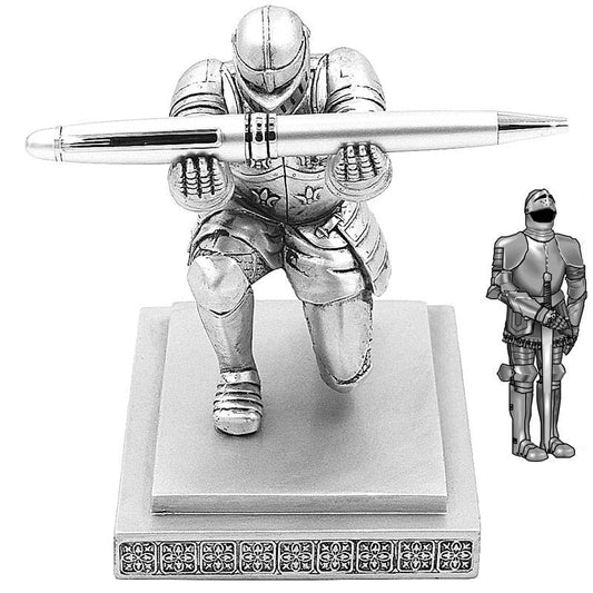 Knight Pen Holder